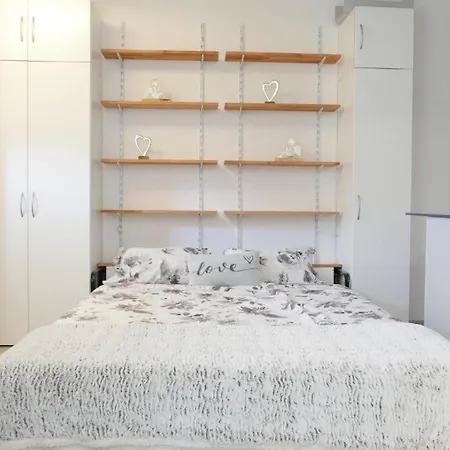 Nettes In Herdwangen-schoenach Mit Kleiner Terrasse Apartment Herdwangen-Schonach