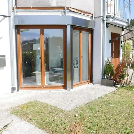 Nettes In Herdwangen-schoenach Mit Kleiner Terrasse Apartment *